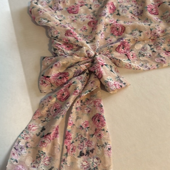 NWT Express Floral One Shoulder Puff Sleeve Crop Top Blush Primrose Size S - Picture 2 of 8